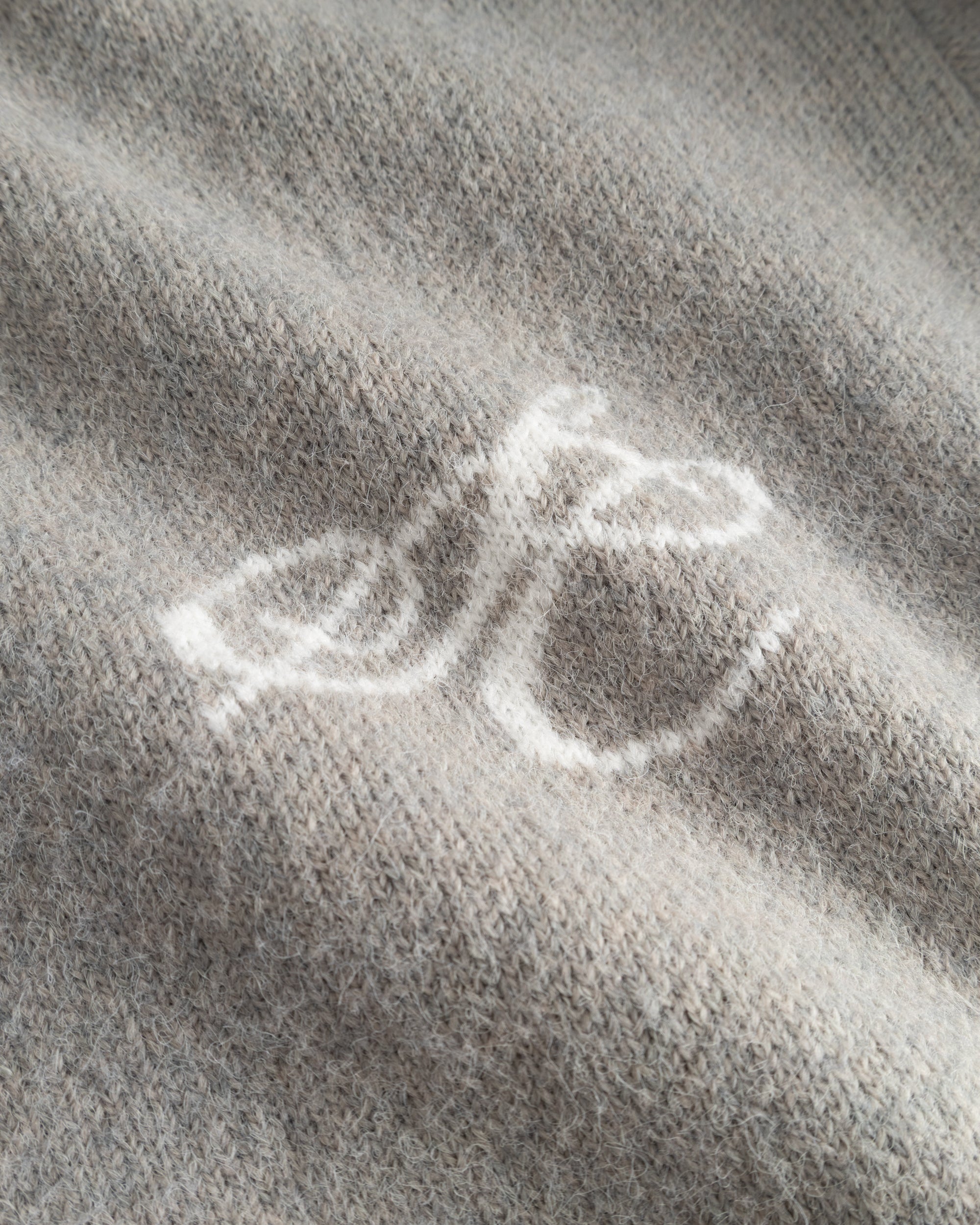 Full-zip sweater light gray